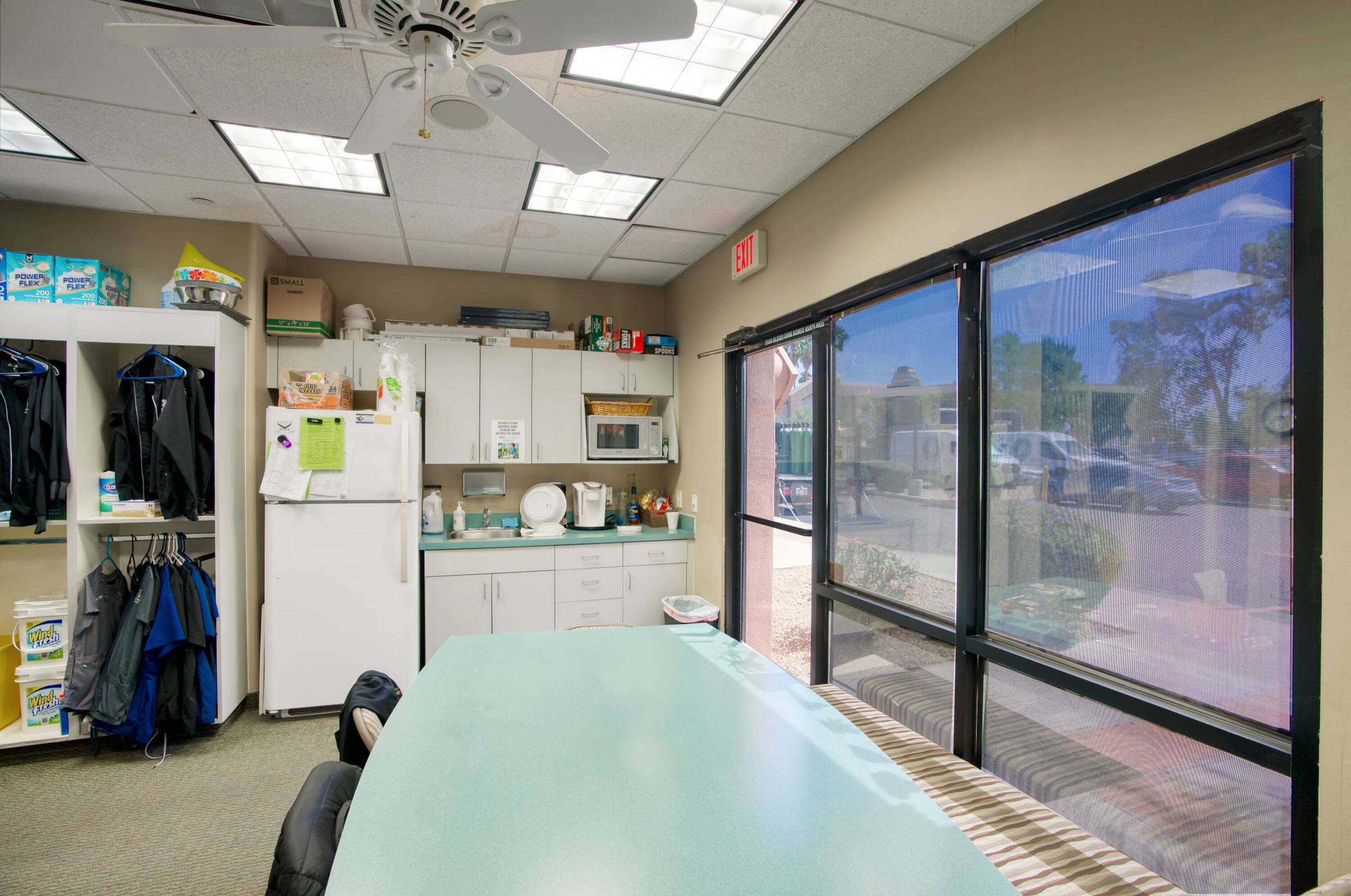Convenient Commercial Office